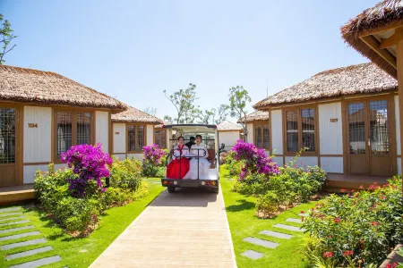 K-Town Resort Phan Thiet Отели рядом с достопримечательностью «Dino Park Phan Thiet»