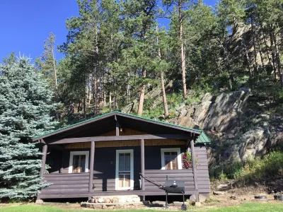 Pine Rest Cabins Hotels near Black Hills National Forest