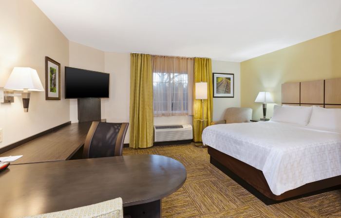 Candlewood Suites HUNTERSVILLE-LAKE NORMAN AREA by IHG