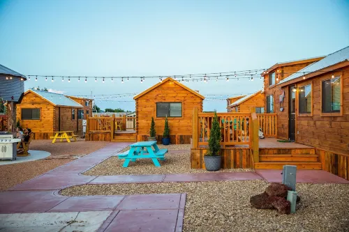 The Big Texan - Cabins and Wagons