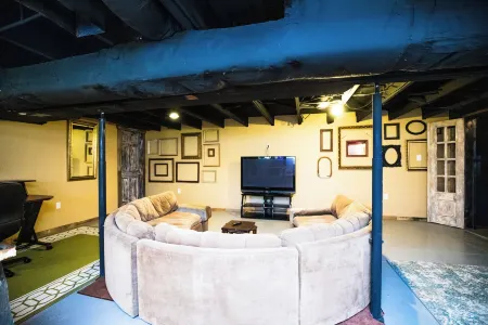 5 Bd/3 Ba-Near Expo/UL/Fair/Yum/Zoo Отели рядом с достопримечательностью «T3»