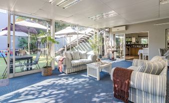 Silver Oaks Boutique Hotel