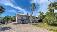 White Orchid Apartments Hotels in Iona
