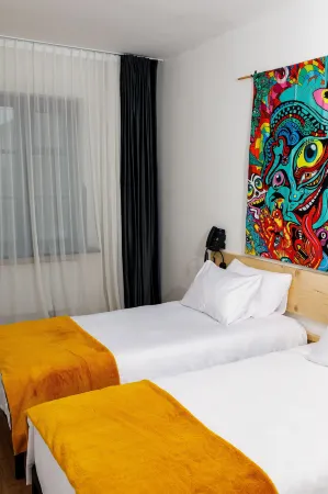 Hydeout Bakuriani Отели рядом с достопримечательностью «Starting point. Trail to Tsaghveri»