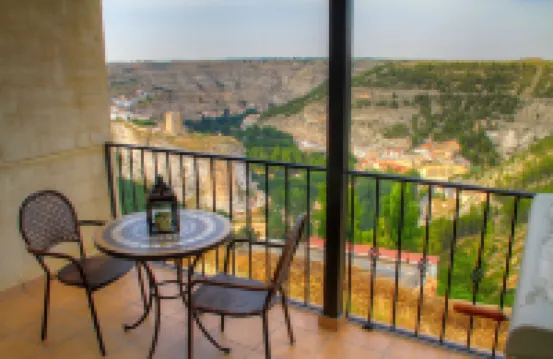 Casas Rurales Maribel - Complejo El Tejar - Apartamentos Con Jacuzzi en Alcalá del Júcar