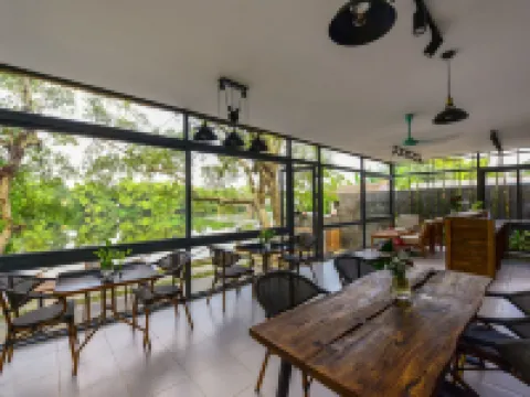 La Paix Hue Hotels in Vy Da