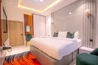 Greyfield Apartments - 4-Star