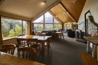 Aoraki Mount Cook Alpine Lodge Hotels in Mount Cook