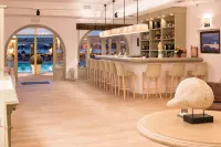 Saint Andrea Seaside Resort - bar