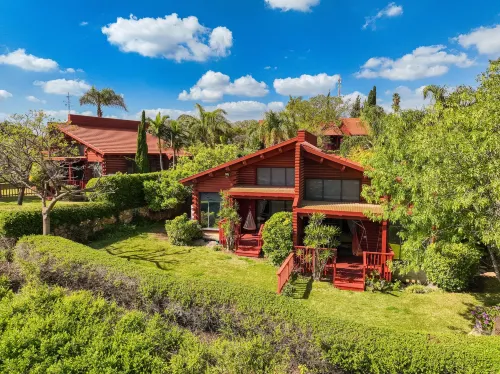 Ein Harod Country Lodge - homestay