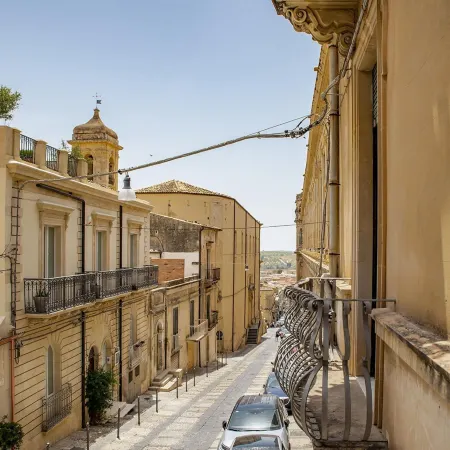 Cavour Apartment with Balcony by Wonderful Italy