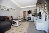 Truemar Hotels & Suites