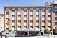 Hotel Exe Reina Isabel Các khách sạn gần Palacio de los Davila