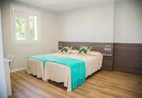 Albergue San Anton Hotels in Melide