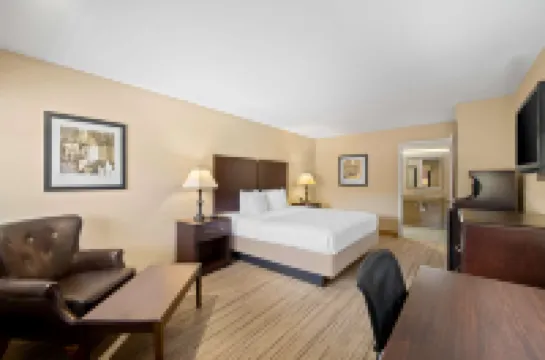 Best Western Cedar Inn