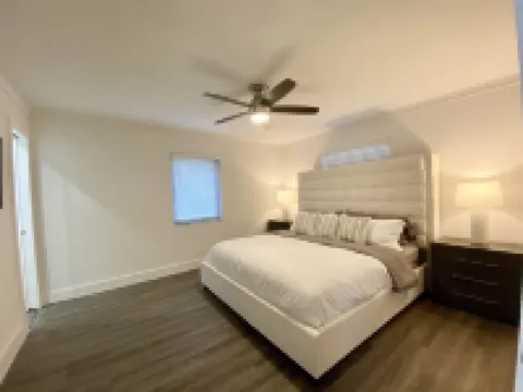 Impeccable 3 BR Beach Home Near Famed Atlantic Ave