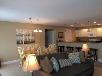 Downtown Traverse City Condo, close to shops, food, recreation, beaches.