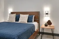 Private Hot Tub and Stunning Views - Luxurious Escape