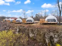 "Cardinal Crest" - Overlook Dome 002 in RRG