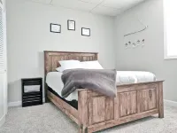 Spacious Suite with Fireplace and Scenic Views - Elegant Oasis 오크 그로브 호텔