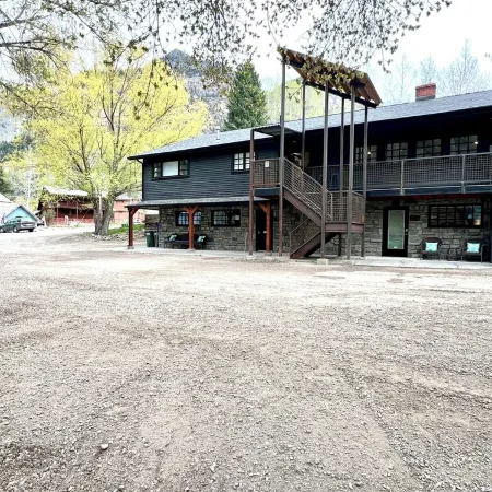 Enjoy this Private & Centrally Located 2 bed/2 bath Loft