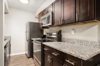 2 bed on 4th St and 15th Ave