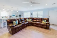 Dog-friendly home w/ a furnished patio, free WiFi, & central A/C- near cove Hotels in Buchanan Dam