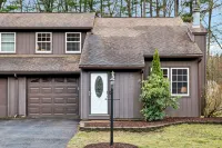 Charming Townhome with Fenced Backyard and BBQ Grill - Cozy Retreat
