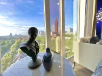 Rooftop Pool and Gym with Skyline Views - Stunning Luxury Retreat