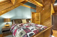 Basecamp Cabin: Log Cabin Near Trails Central to Grand Canyon Sedona Williams