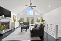 Hot Tub and Spacious Deck with Woodland Views - Charming Mountain Retreat