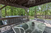 Cozy Cottage with Hot Tub and Game Area - Inviting Family Retreat