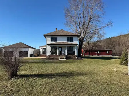 Wildflower Farmhouse Отели в г. Юнион