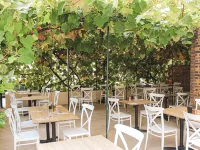هوتل - ريستوران إيسيدور نايس أويست Hotels near غومبيتاه