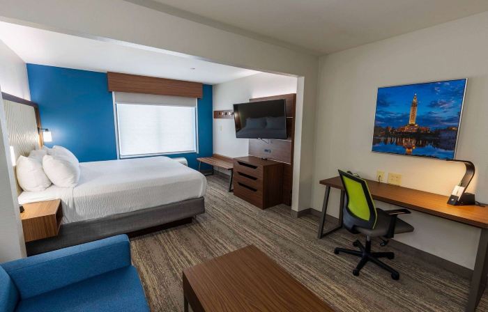 Wingate by Wyndham Lafayette Airport