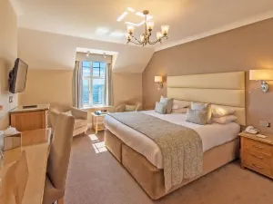 The Belmont Hotel