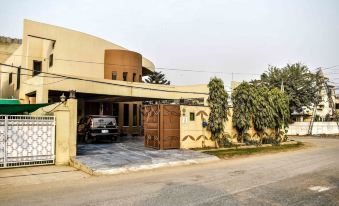 Lahore Home Stay