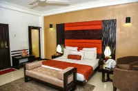 Oak Ray Elephant Lake Hotels in Avudangawa