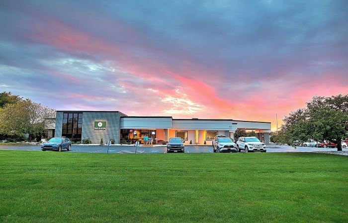 The Lux Hotel & Conference Center, Ascend Hotel Collection