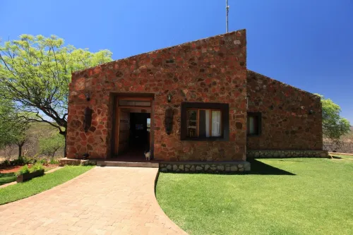 Onduri Lodge - in Okaukuejo