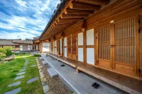 Gyeongju Wadamjung Hanok Pension Hotels in Gyeongju