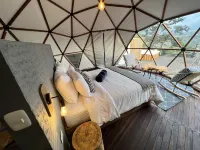 Urqu Glamping Hotels in Silvania