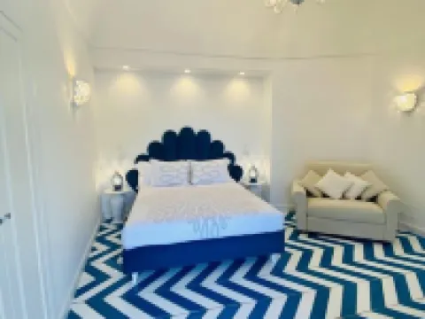 ヴィラダイアモンドラグジュアリースイーツ ポジターノのホテル