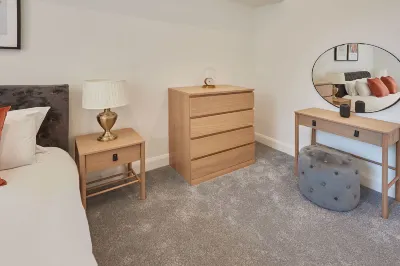 Host & Stay - Seaview Retreat