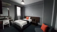Indaba Hotel - Sasolburg Hotels near Maccauvlei Golf Club