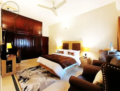 Grand Peace House I Hotel di 