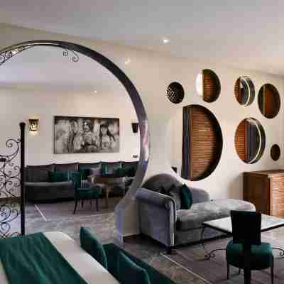 Oscar Hotel by Atlas Studios Rooms
