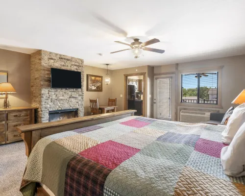 Table Rock Resorts at Indian Point Hotels in Indian Point