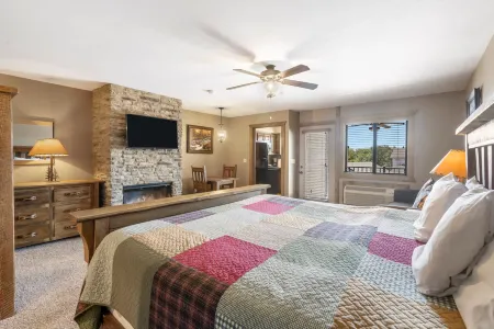 Table Rock Resorts at Indian Point