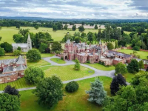 ดิ เอลเวแทม โรงแรมในHook